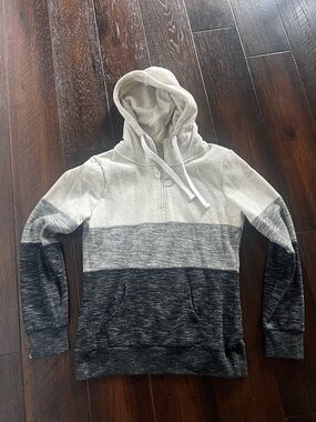 Ultra soft fleece mid weight Hooded Pullover Sweatshirt tri colorblock